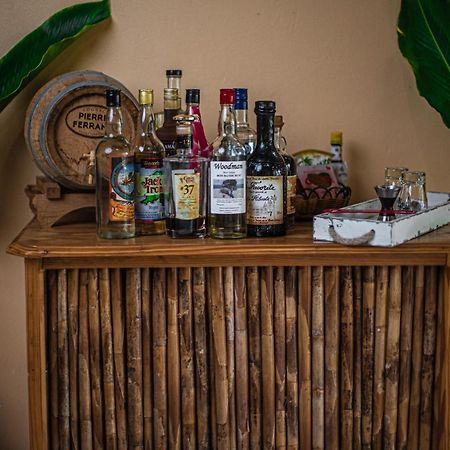 Rumboat Retreat Saint John Екстер'єр фото